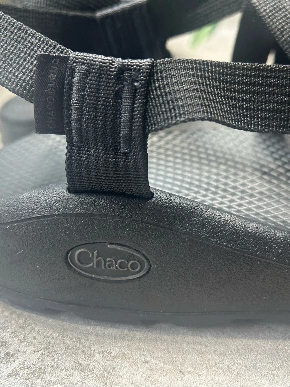 Chaco Men’s Size 13  Black Strappy Comfort Sandals